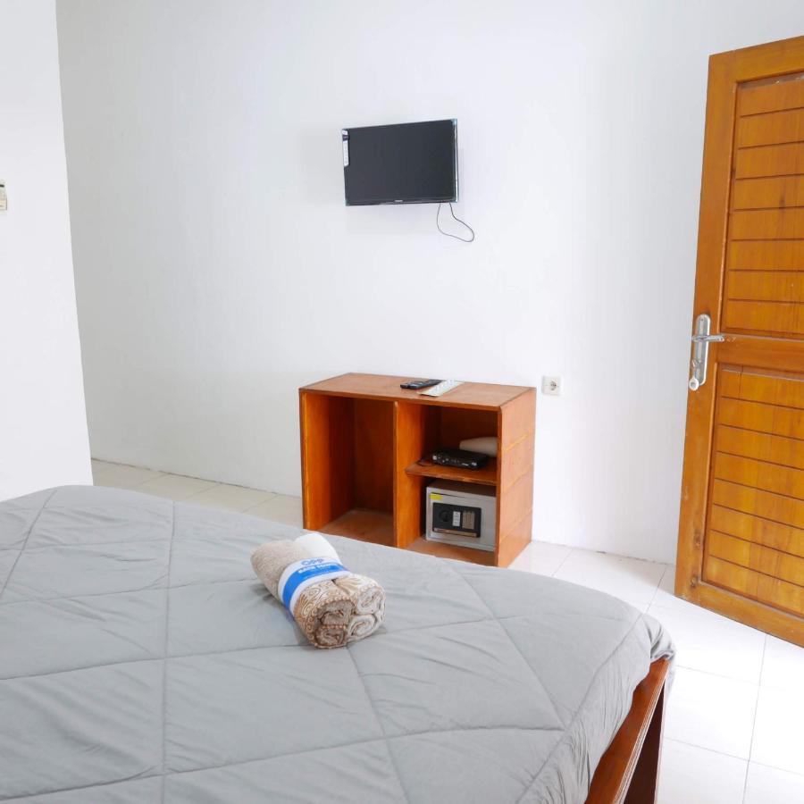 Rumah Side Apartment Gili Trawangan Exterior photo