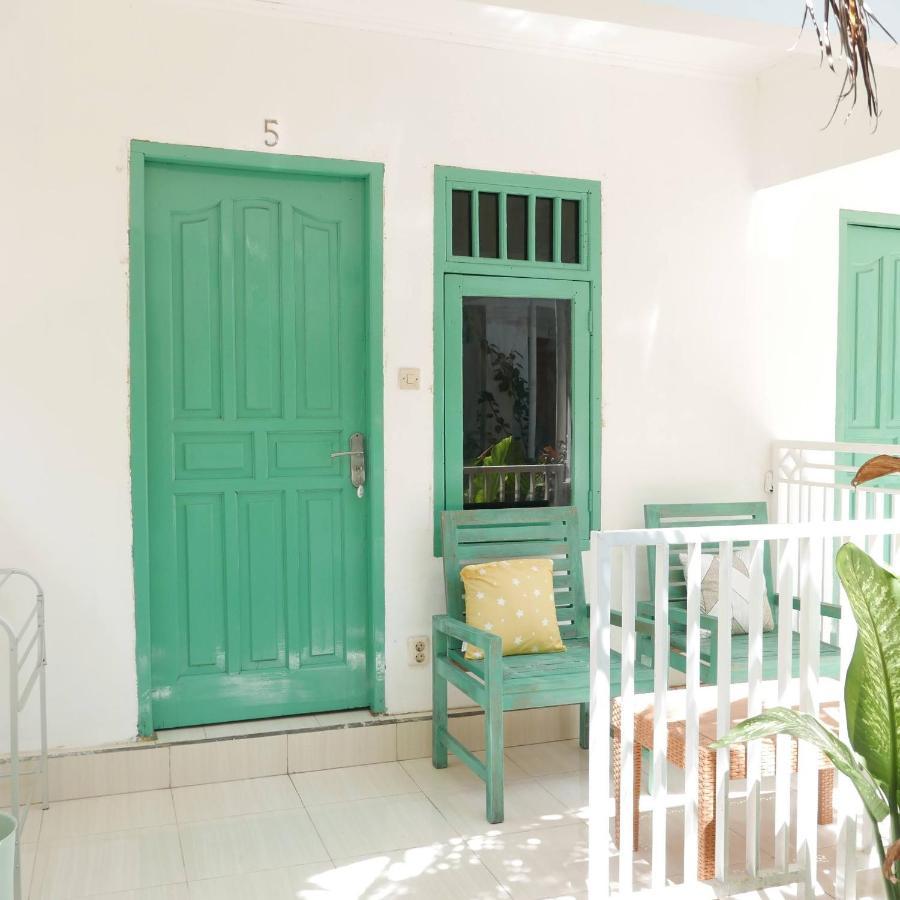 Rumah Side Apartment Gili Trawangan Exterior photo
