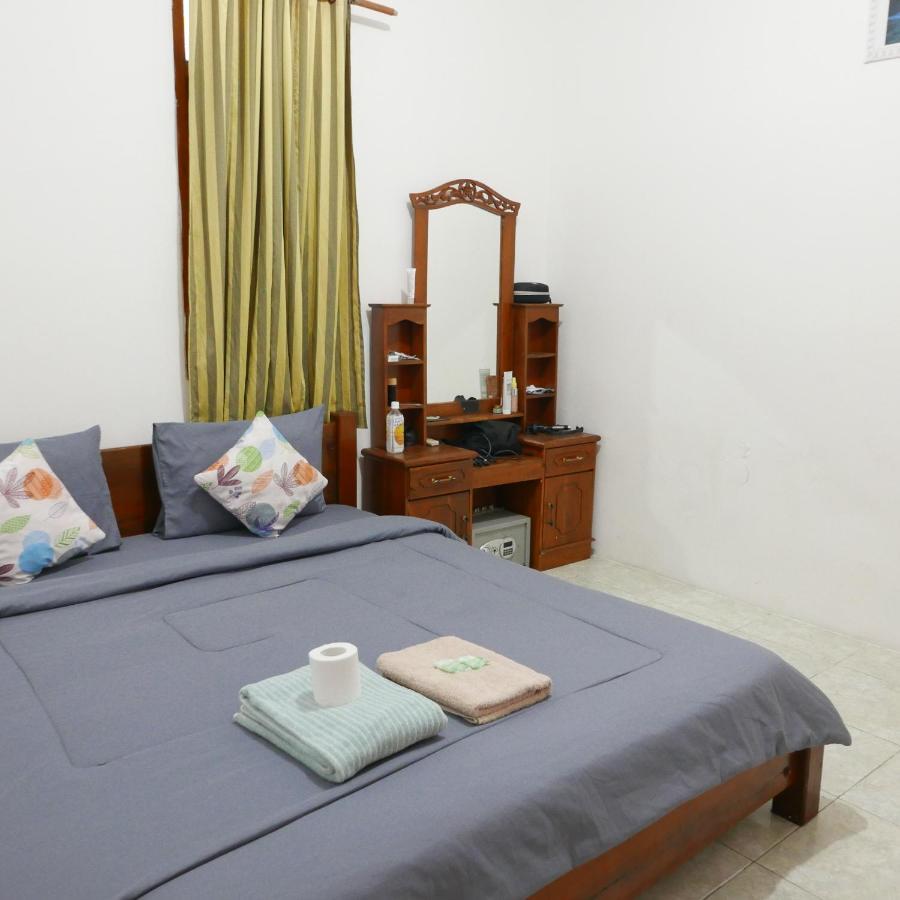 Rumah Side Apartment Gili Trawangan Exterior photo